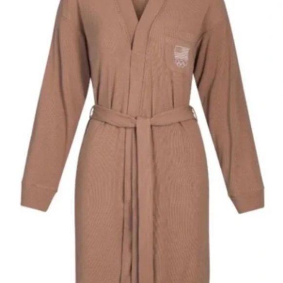 SKIMS Other - (2416) SKIMS NWT TEAM USA ROBE Olympic in SIENNA Sz M